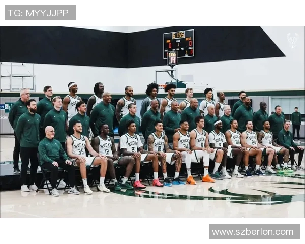 字母哥决定不提前续约将关注雄鹿能否在新赛季争夺冠军 字母哥决定不提前续约将关注雄鹿能否在新赛季争夺冠军